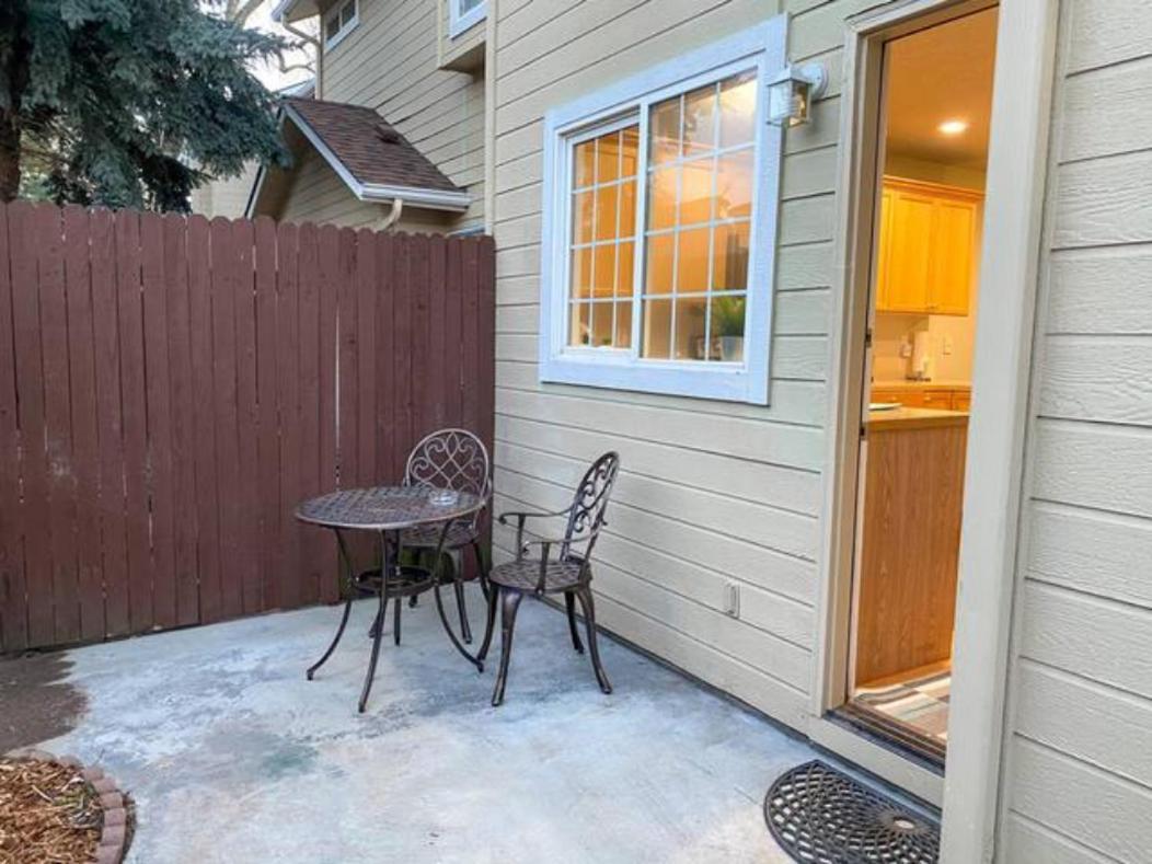 The Getaway Se Boise Condo Across The Street From Greenbelt, Bown Crossing And Boise River 3Bd 3Bath, 4 Beds! Lovely, Homey, Dining Table Seats 6 Экстерьер фото