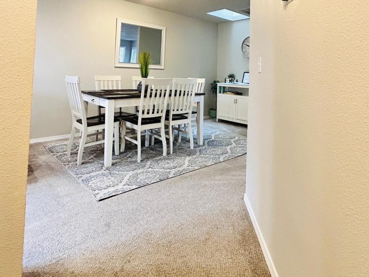The Getaway Se Boise Condo Across The Street From Greenbelt, Bown Crossing And Boise River 3Bd 3Bath, 4 Beds! Lovely, Homey, Dining Table Seats 6 Экстерьер фото